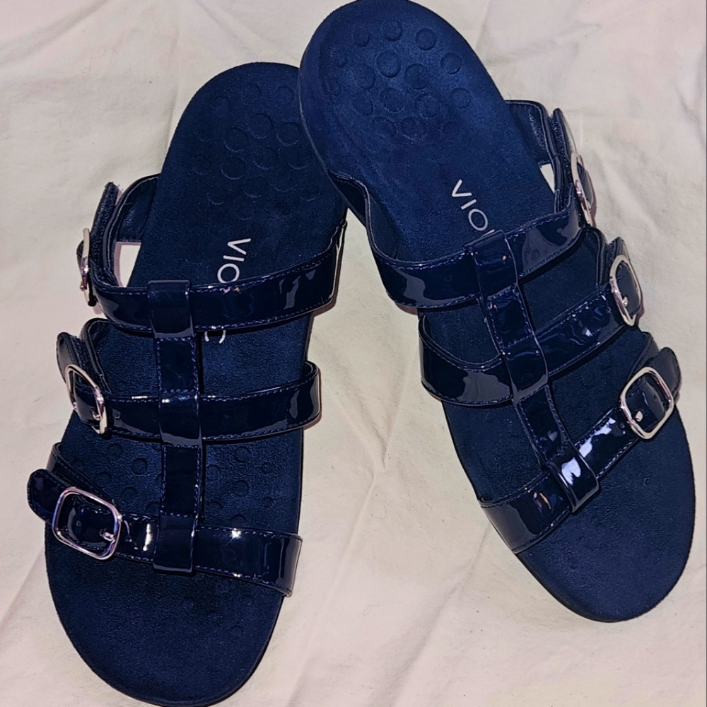 NWOT Vionic Misa Sz 8 Slip On Sandals